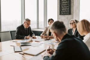 Réunion de direction pour dissolution société anonyme Suisse